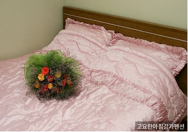 홍천 성수기 펜션, 강가에서 보내는 가을 하루